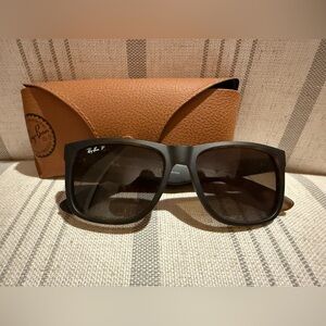 Ray-Ban unisex polarized Justin Gradient Sunglasses, RB4165, Havana Blue
